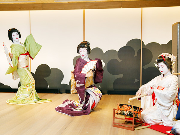 22:00 舞台で浅草体験