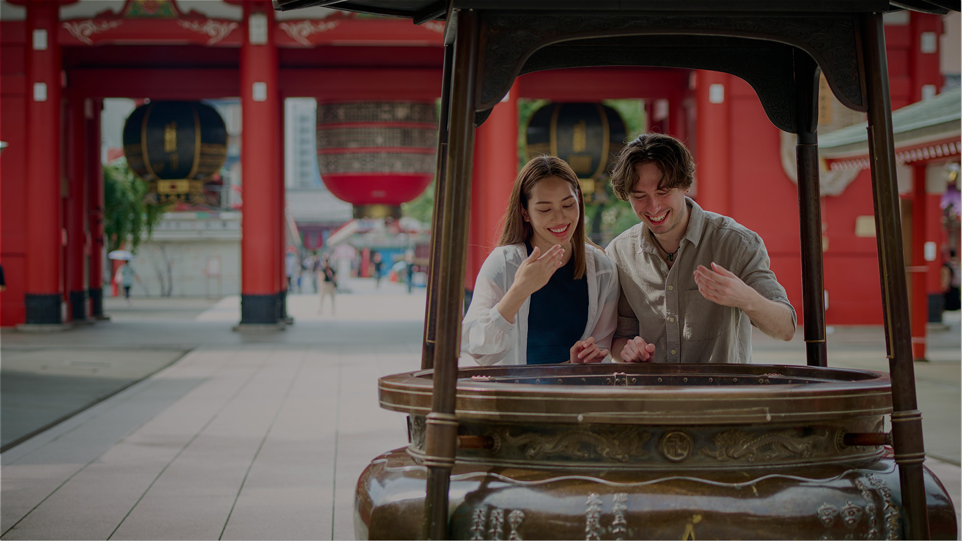 6:00 浅草寺朝参り