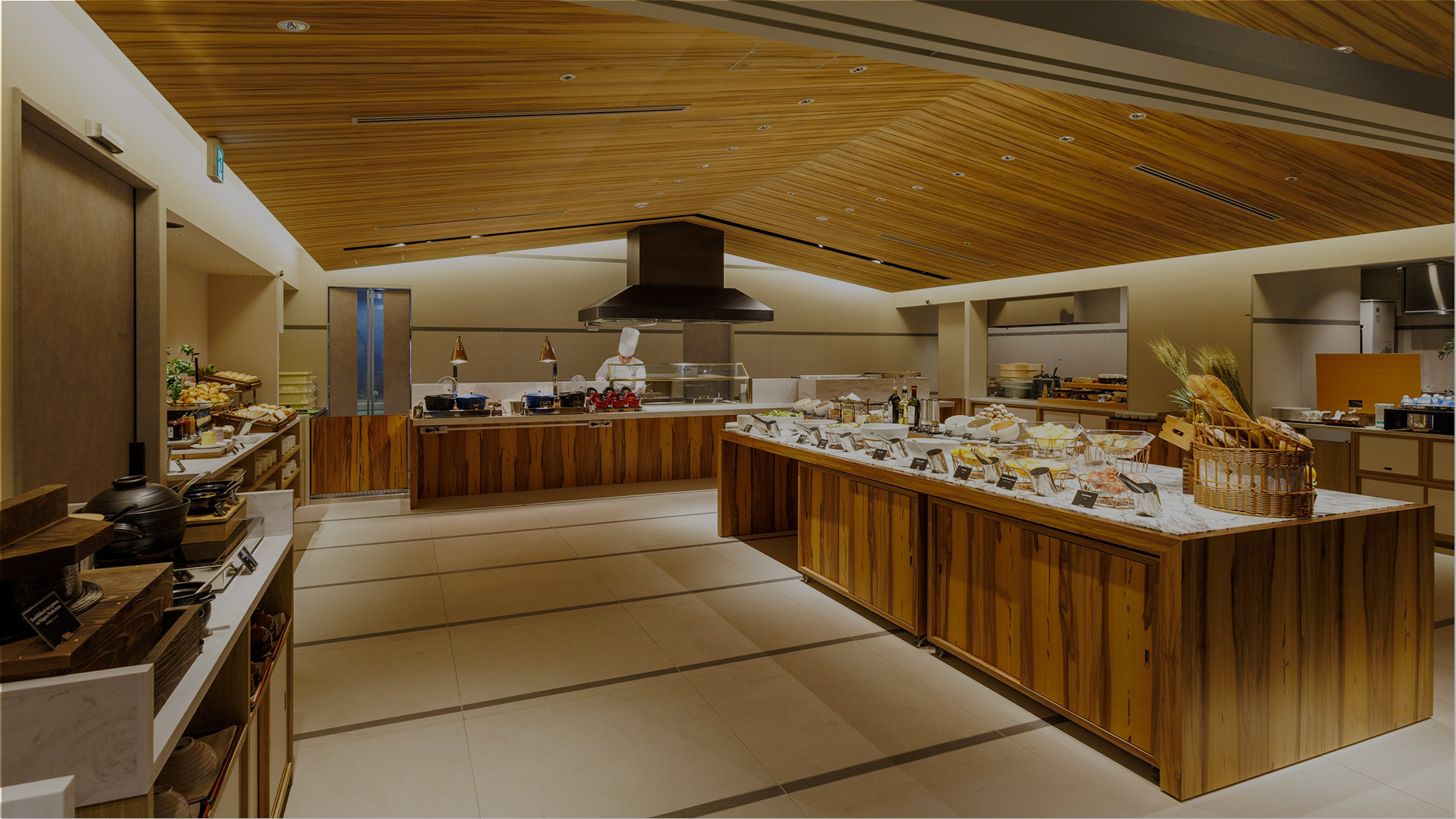 8:00 選べる朝食